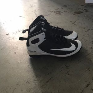 Boys baseball cleats